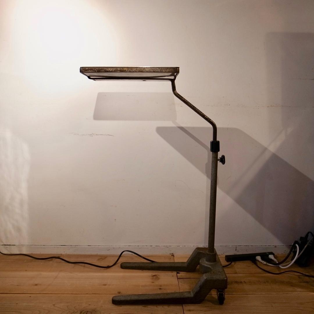 Ibuki 　古道具　ヴィンテージ　医療台