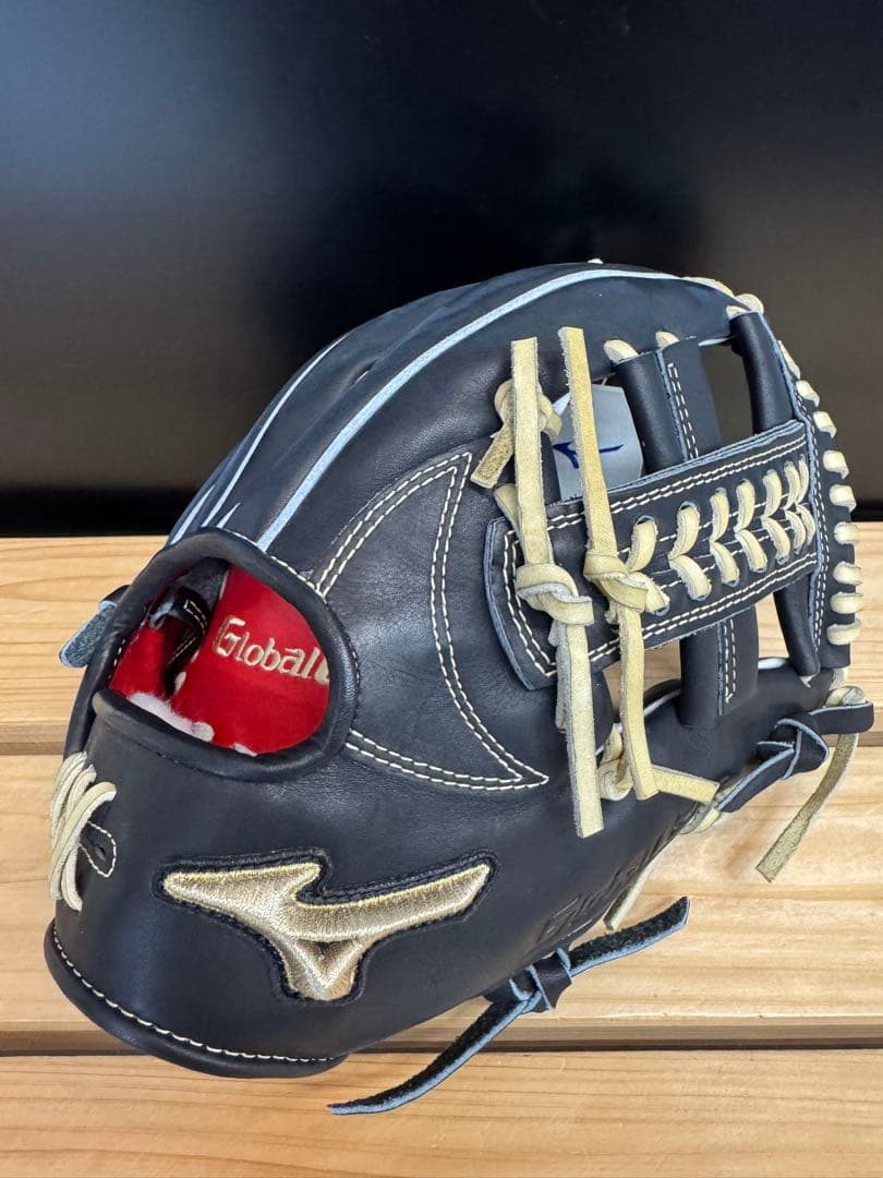 超高級品！ミズノ 硬式用グローブ 紅林選手 内野手用 定価63,800円税込