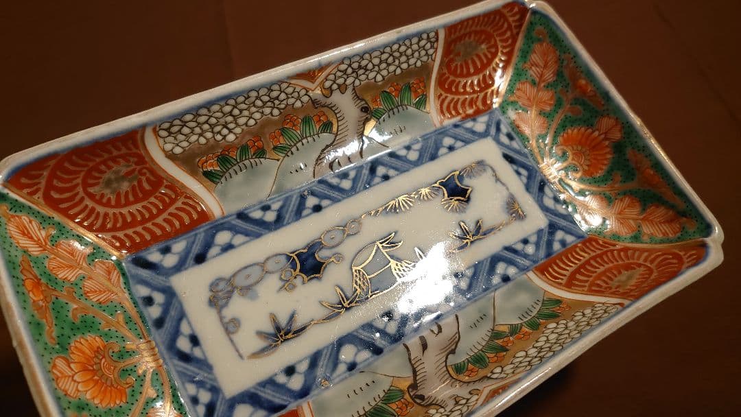 大聖寺伊万里　古伊万里　伊万里　色絵　金襴手　角皿　華の図　江戸期　１客