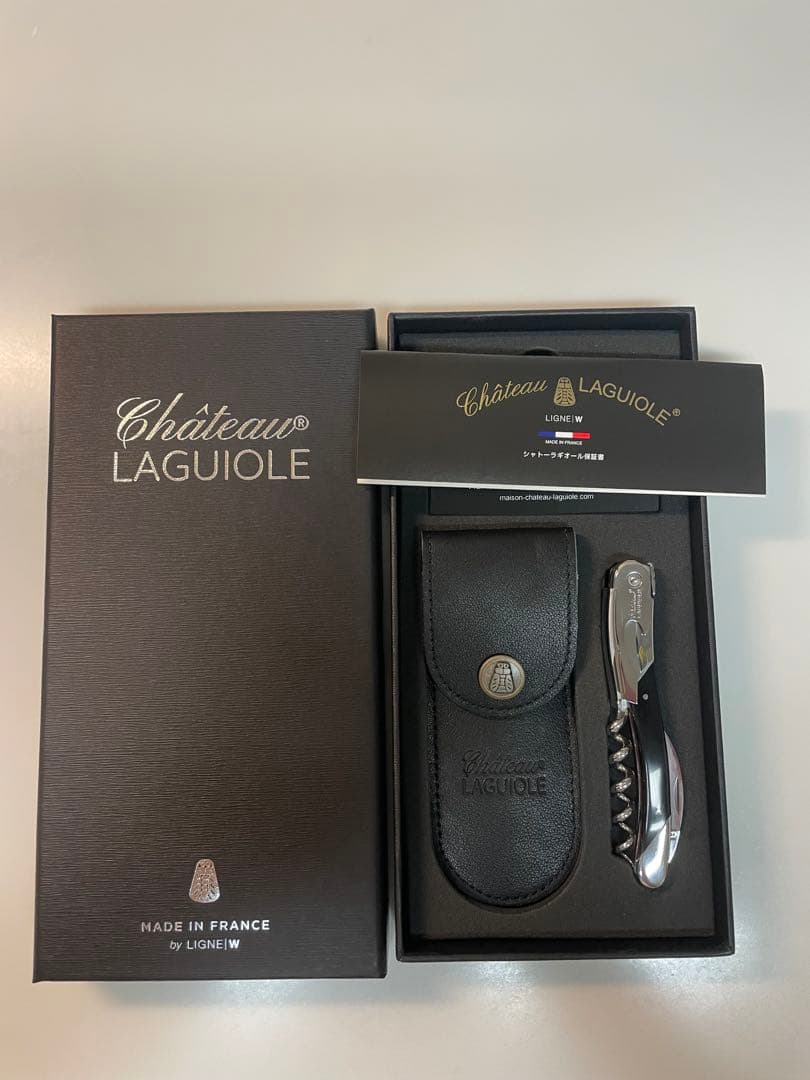 シャトーラギオール ブラックホーンレッドブレイス