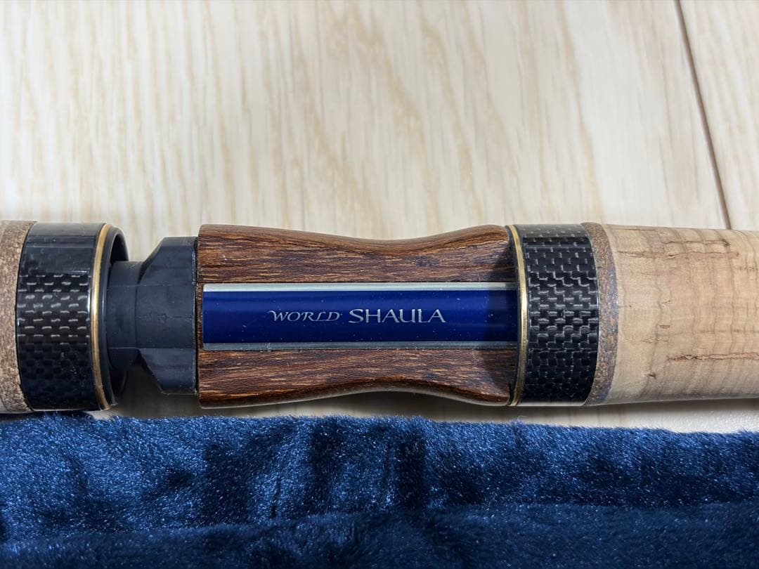 シマノ ワールドシャウラ 2701FF-2 ブルー 稀少品