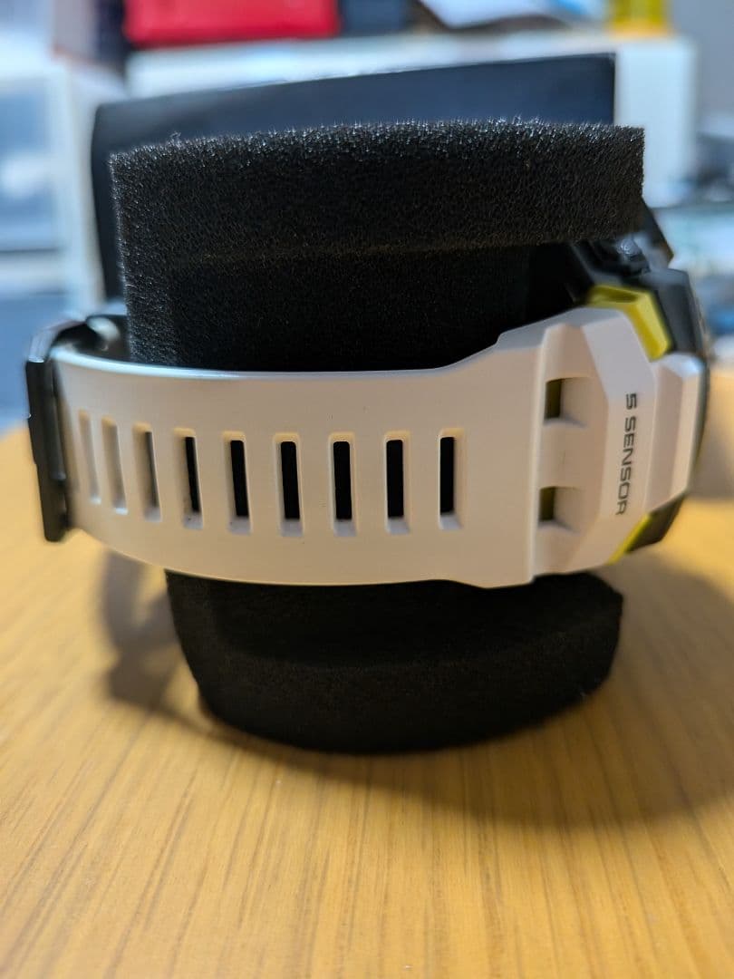 【美品】 G-SHOCK GBD-H1000 WHITE 　1A7JR