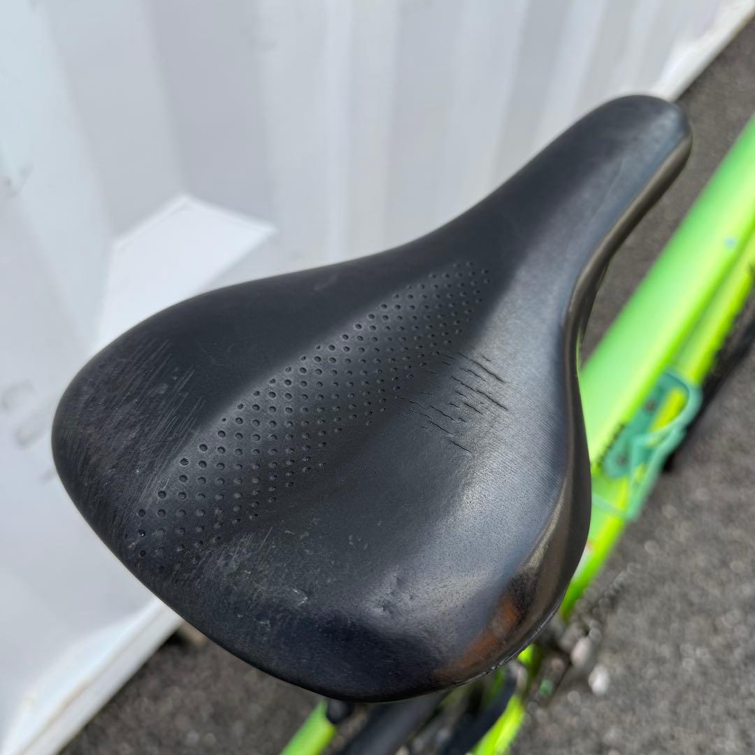 クロスバイク QUICK4 身長165-175cm 定価8.3万円