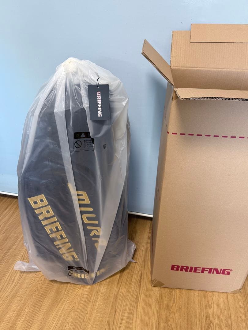 限定300本！予約完売商品　BRIEFING×三浦技研　キャディーバッグ