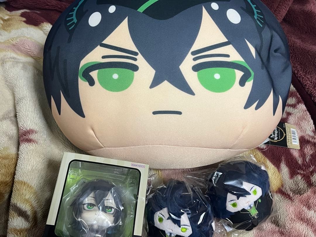 ツイステ マレウス おまんじゅう るかっぷ ふわコロりん