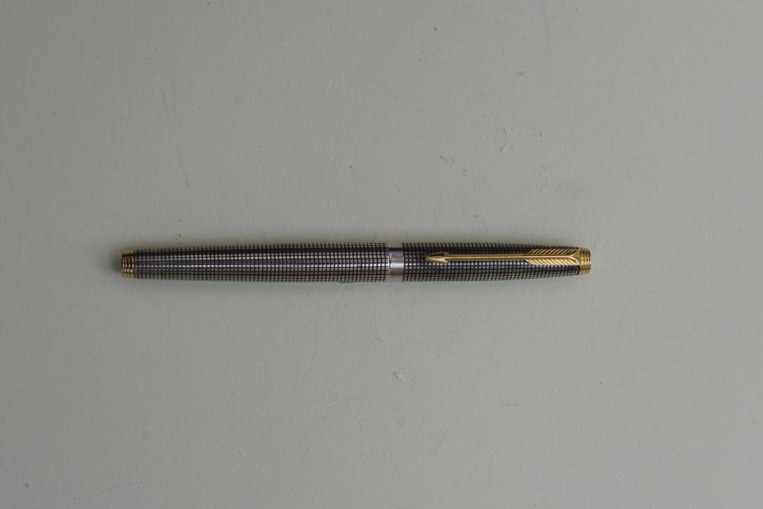 パーカー 万年筆　ペン先14K　 USA製 　字幅細字F　カートリッジ２本付属