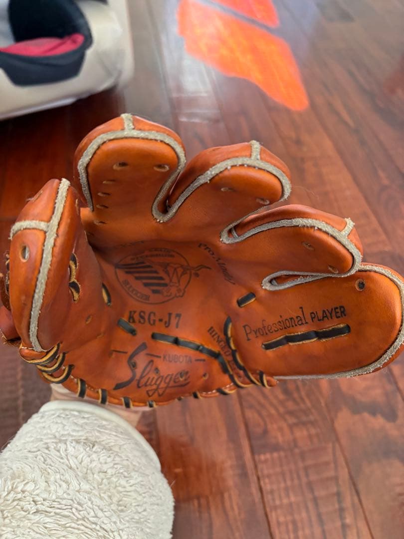 Slugger KSG-J7 トレーニング用 グローブ《江頭重利さん型付け品》