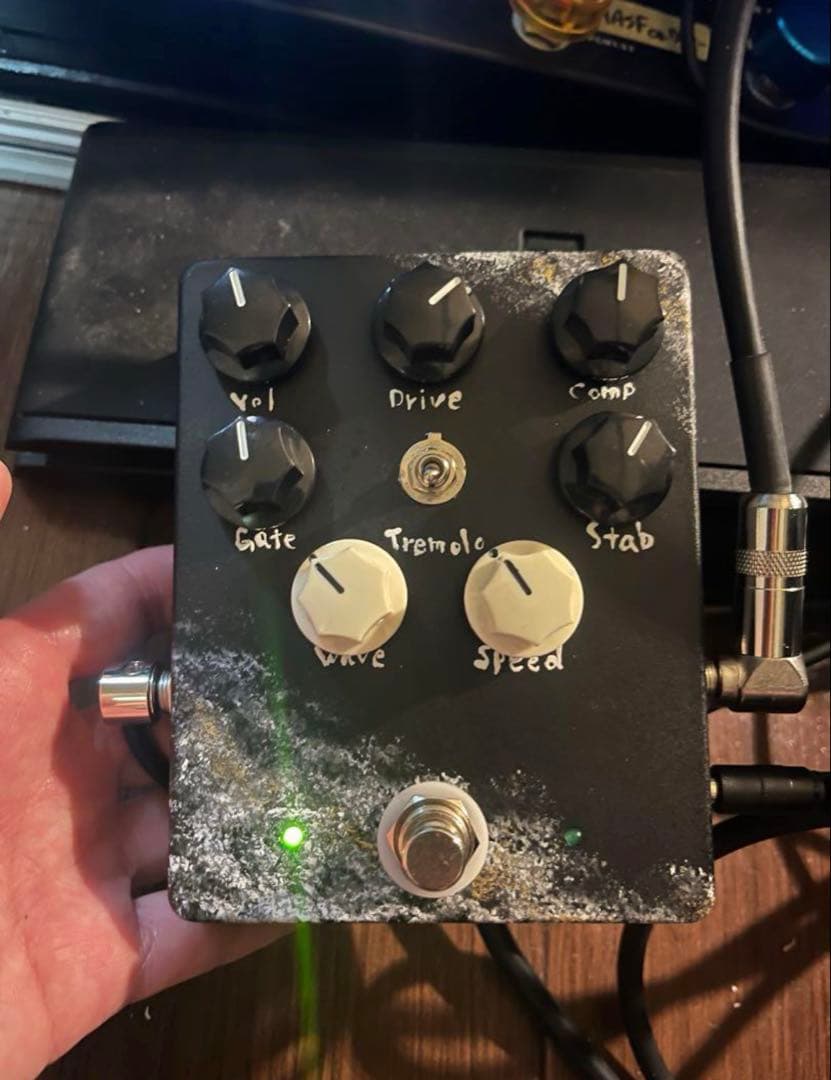 キ*ス様 FUZZ FACTORYクローン+トレモロ(試奏動画有り)