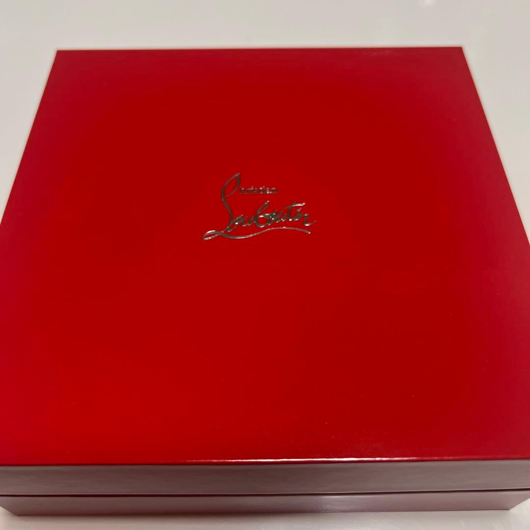 クリスチャンルブタン　ビューティー タンフェティッシュ　モノクローム　ケース