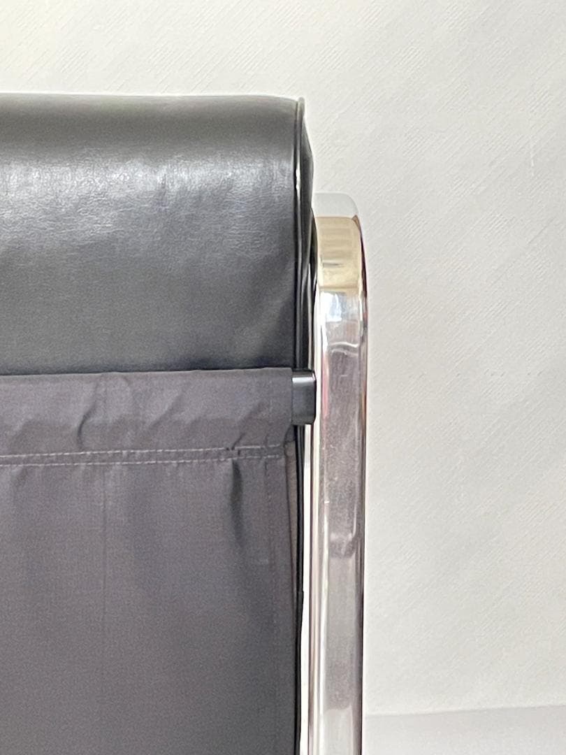 【便利な後ろポケット付き】　ソファ　1人掛け　ブラック　シルバー