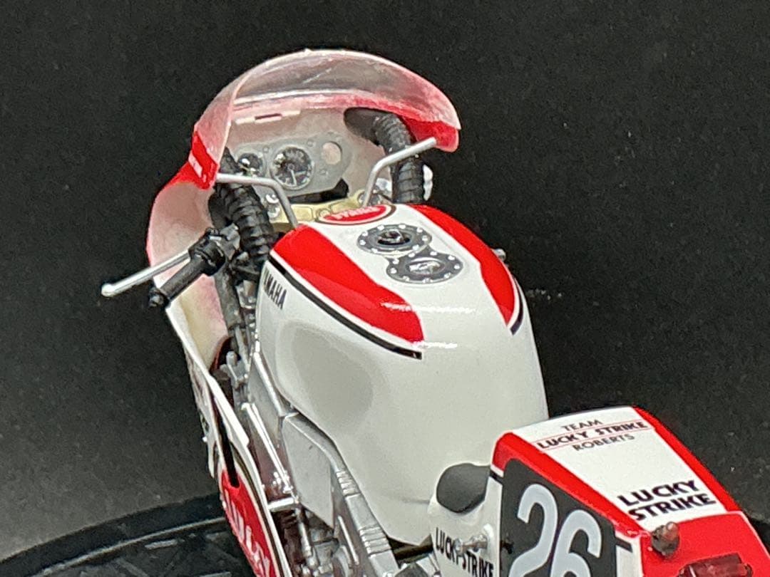 ⑤ヤマハYZF750コシンスキー&レイボーン組　鈴鹿8耐　プラモデル完成品