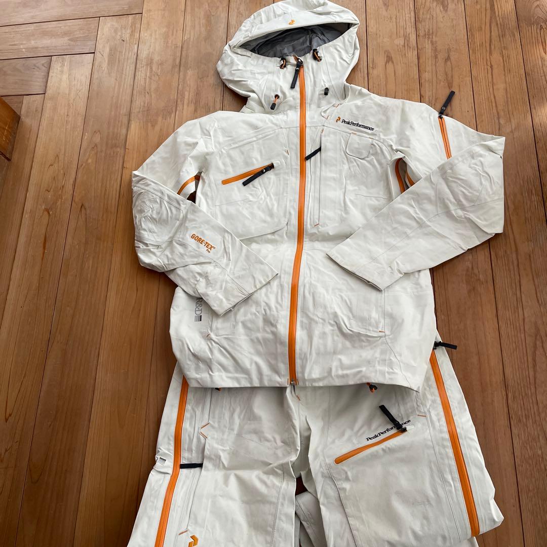 Peak Performance スキーウエア上下 女性用