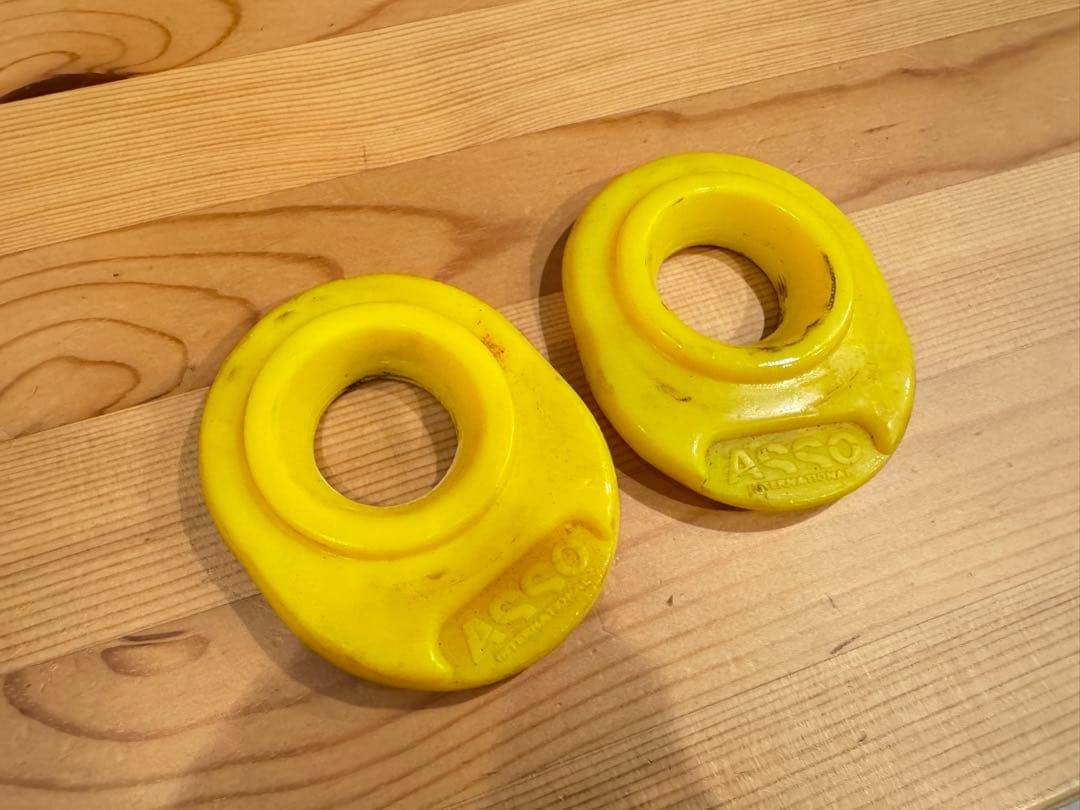 ASSOアッパーマウントブッシュ(アバルト595用)