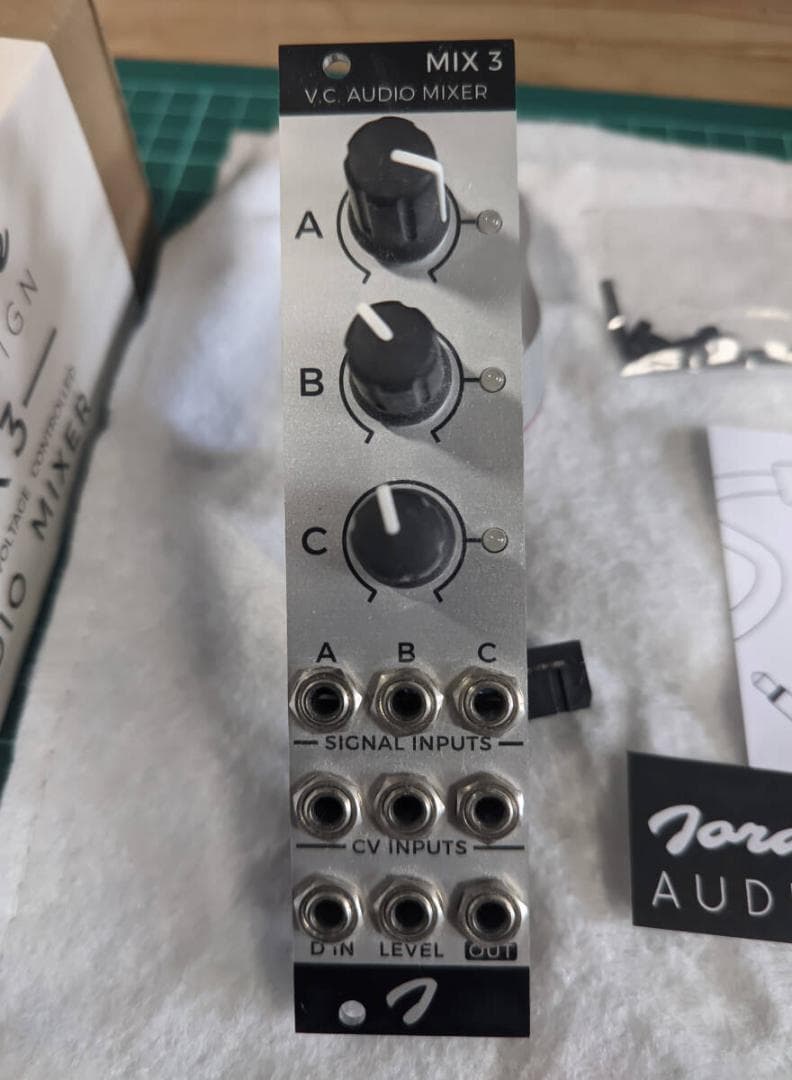 鍵盤楽器 Joranalogue Mix 3