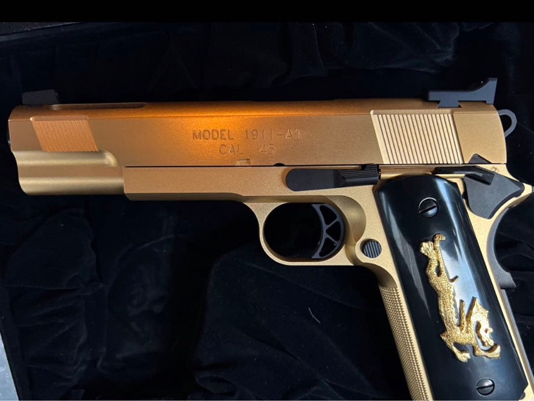 マニア必見新品！希少スペシャルエディション！黄金のガンムービー⭐︎映画フェイスオフ