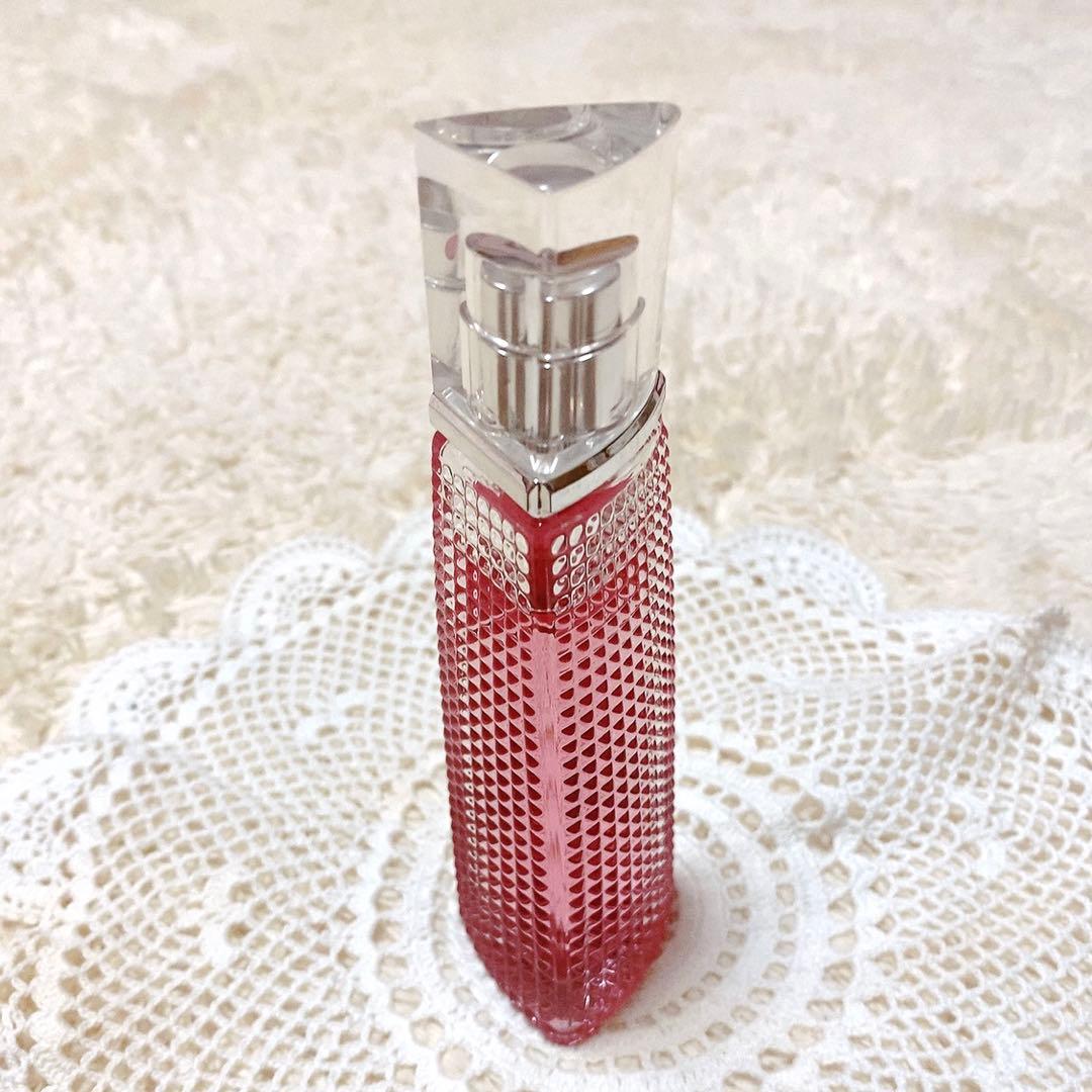 ジバンシー リヴイレジスティブルロージークラッシュ