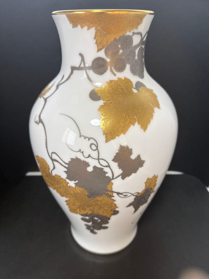 OKURA 大倉陶園 花瓶 金蝕ぶどう 高さ36cm 花器 金彩 花入 陶器