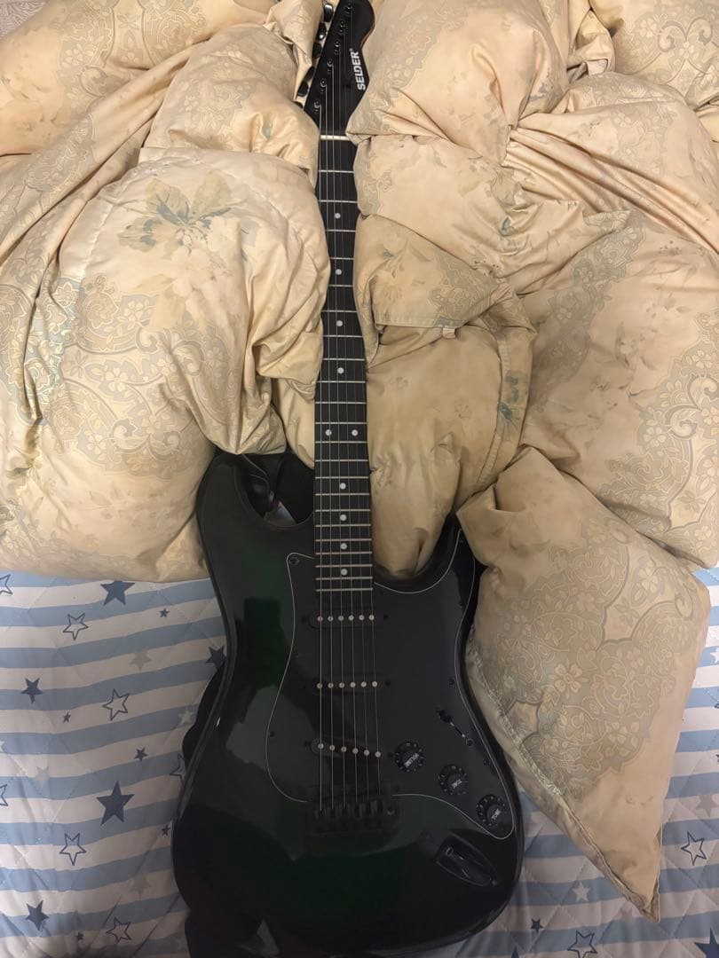 エレキギター ダークグリーン 22フレット