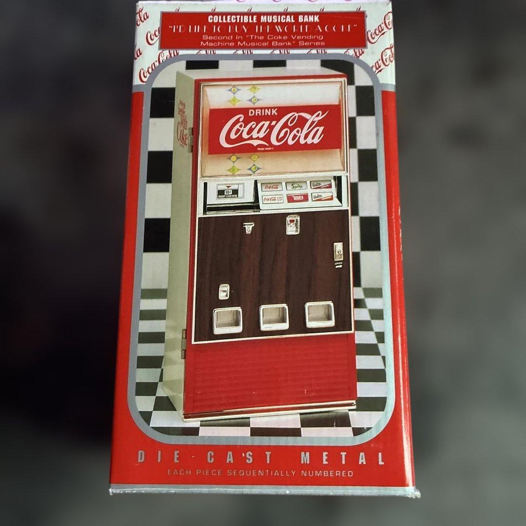 コカコーラ　自動販売機型ミュージック貯金箱