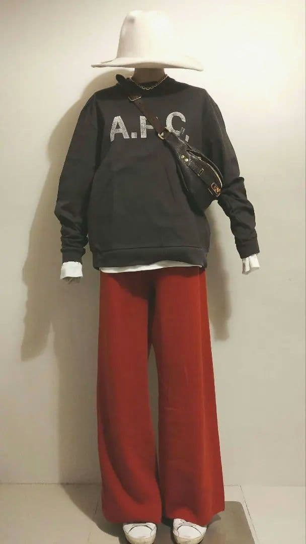 SAKURA様 C6934 A.P.Cプルオーバー×ニットパンツコーデ