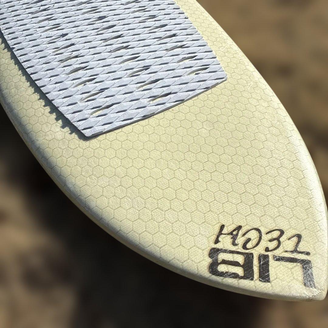 中古LIBTECH Crak’n（クラーケン）ウェイクサーフボード 2022年