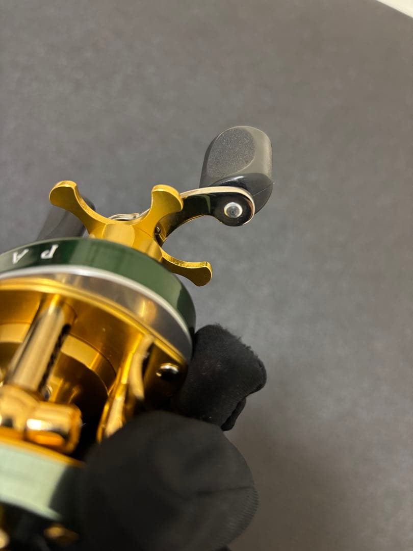 z*n様 megabass メガバス PAGAN ゴールド/グリーン