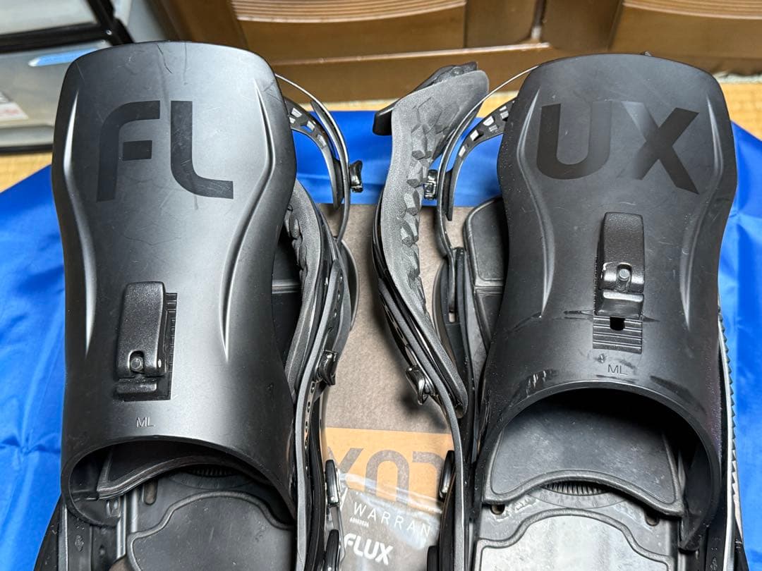 FLUX CV 23/24モデル Mサイズ ブラック 美品 使用10回未満