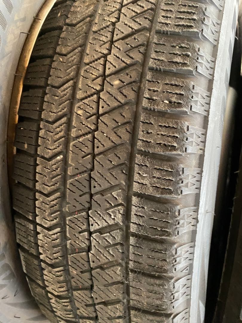 土日限定価格　軽自動車全般　送料込み　バリ溝　スタッドレス　155 65 14