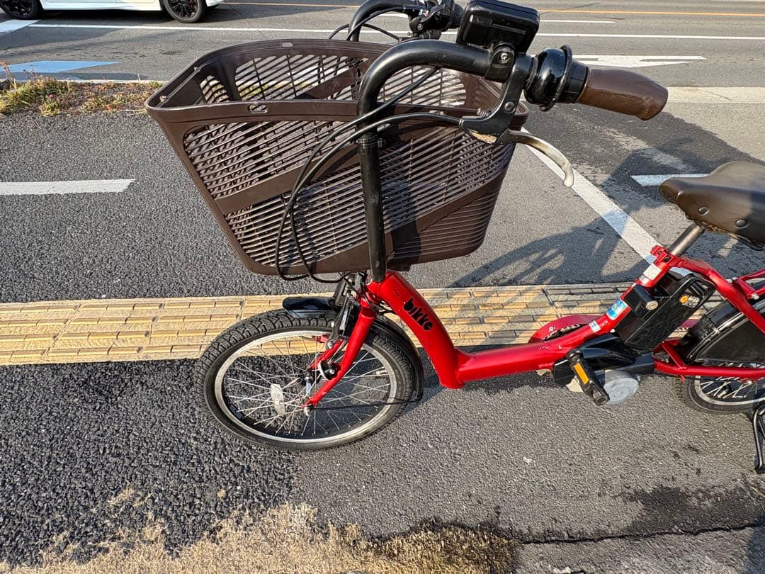 中古20㌅ブリヂストン電動アシスト自転車　12Ah4点灯　大阪　016番