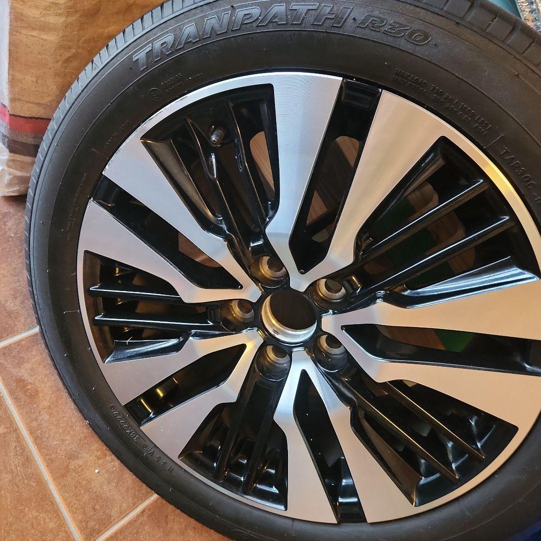 アルファード30、ヴェルファイア 30純正ホイール