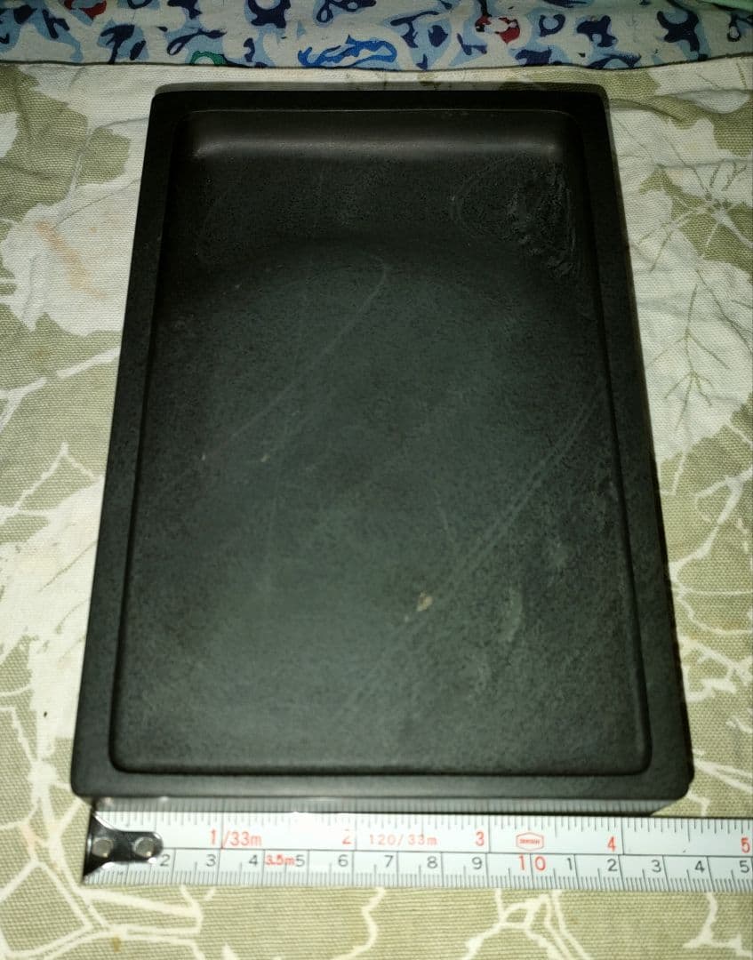 書道の硯 歙州硯 魚仔紋 8インチ 木箱 錦箱入り