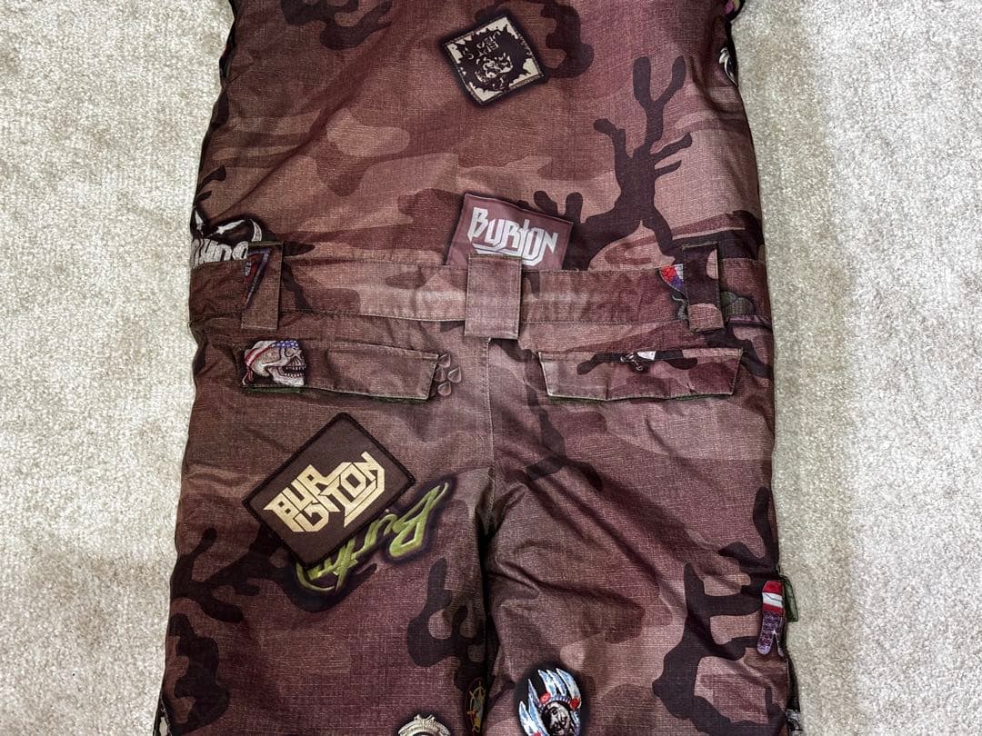 Burton 子ども用スノーボードウェア　サイズUS7/8 （6〜10才）