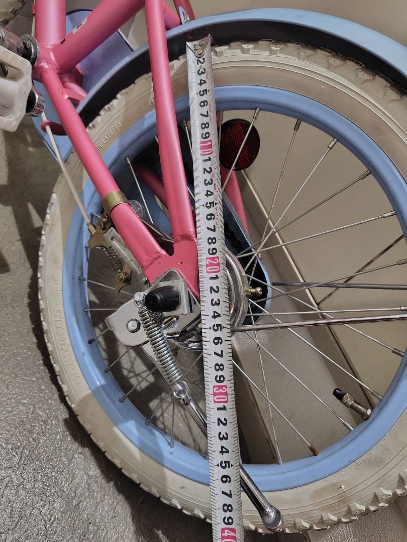 18インチ？ピンクの幼児用自転車 前カゴ付き