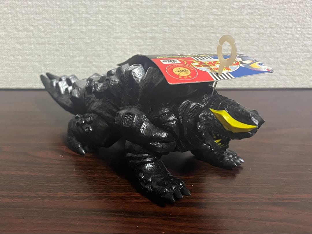 電光超人グリッドマン ブリザラー バキラ マグネガウス タグ付き ソフビ