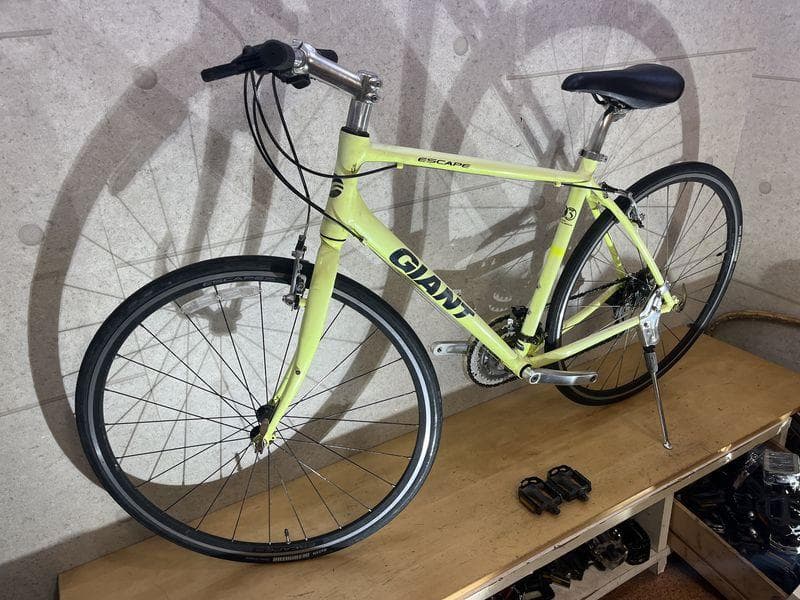 GIANT ESCAPE R3 クロスバイク sizeM　ジャイアント