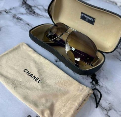未使用に近い CHANEL シャネル サングラス ココマーク デカロゴ 美品