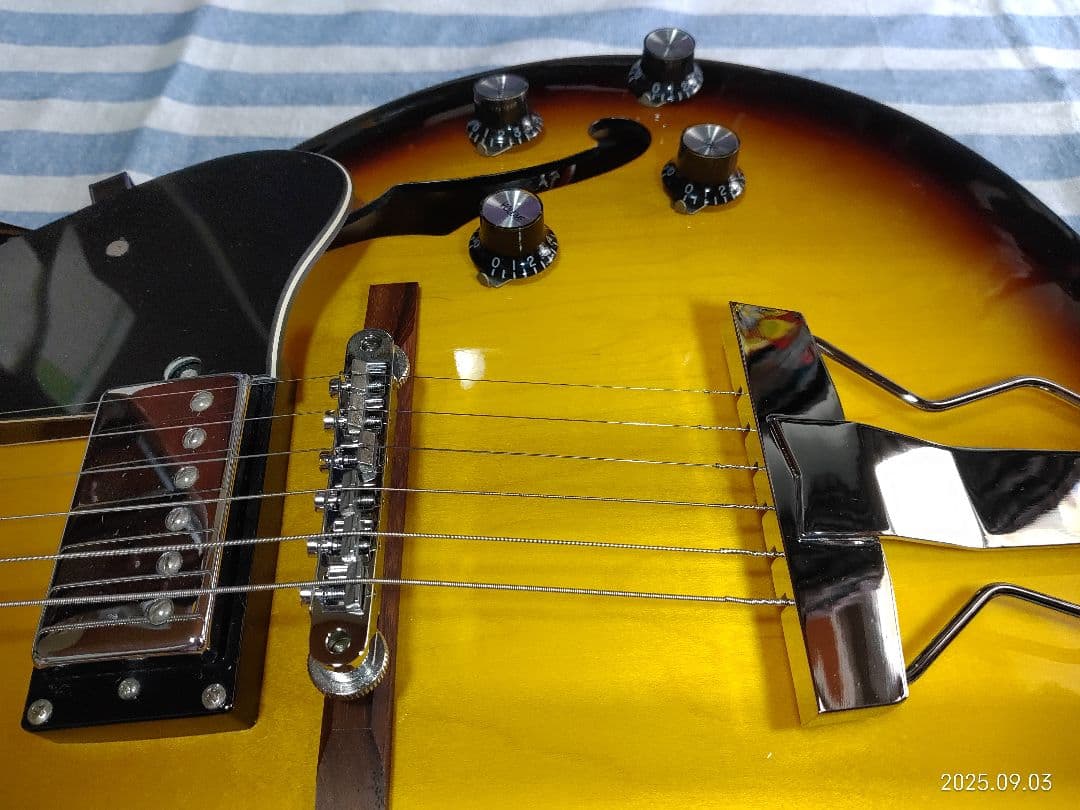 Epiphoneの製産終了、使用感少フルアコES-175VSハードケース付き美品