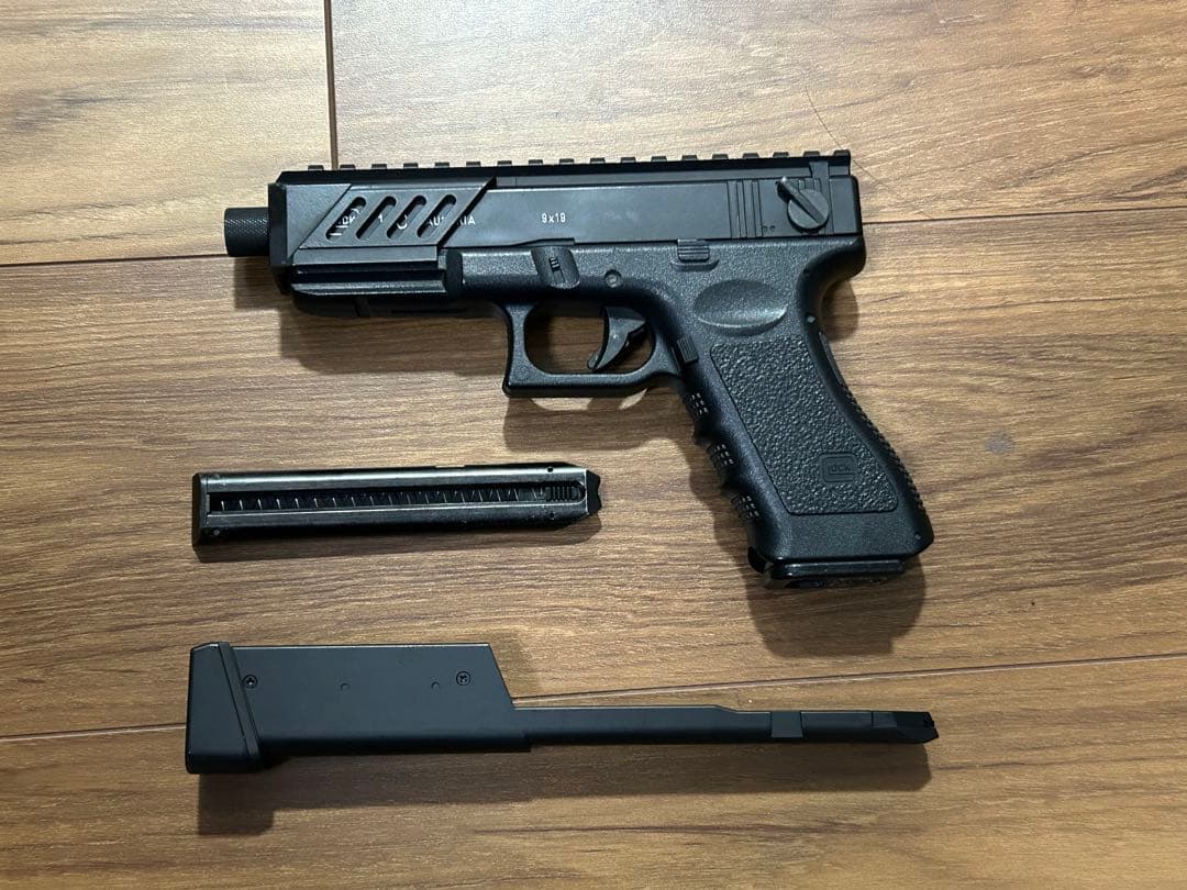 東京マルイ G18C 外装カスタム（動作確認済み） 02