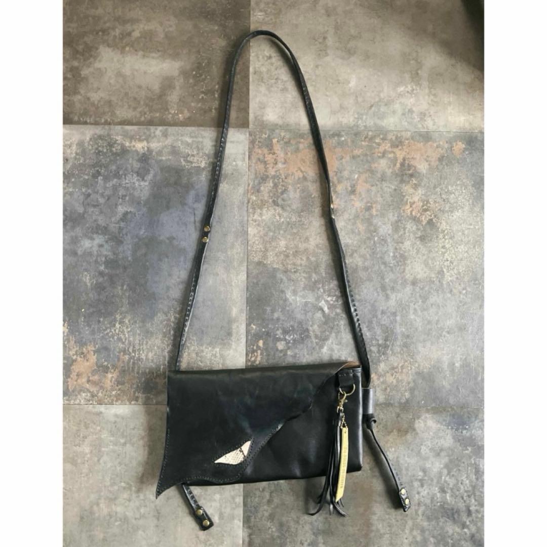 本革☆レザーバッグ　ショルダーバッグ　レザーポシェット　ヌメ革ブラック