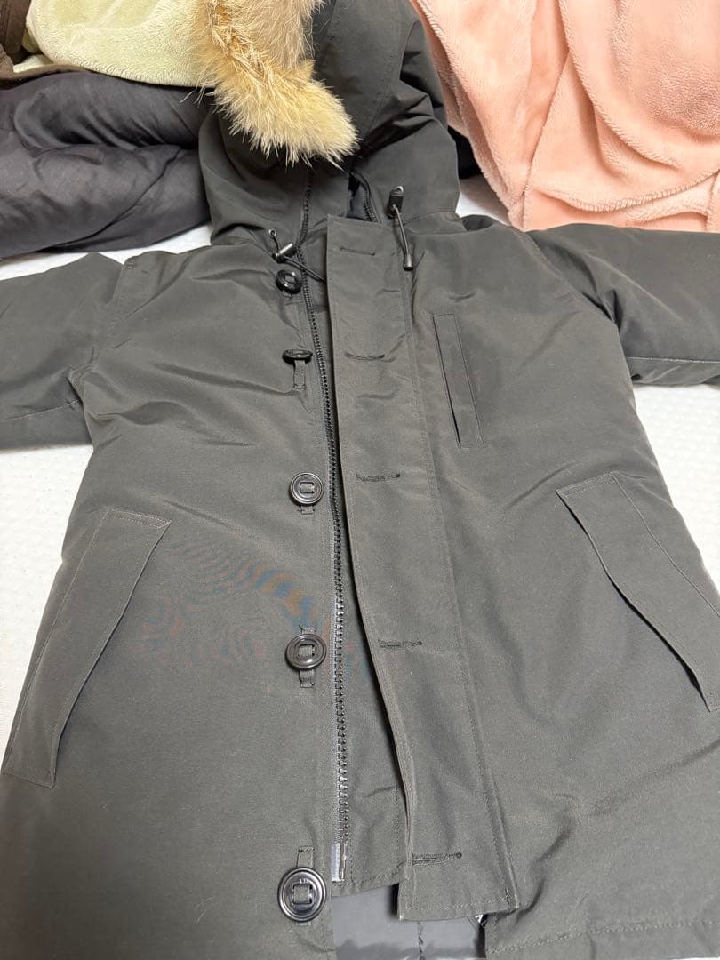 カナダグースメンズダウンジャケット