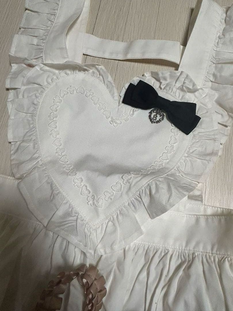 新品 Angelic Pretty ハートエプロン