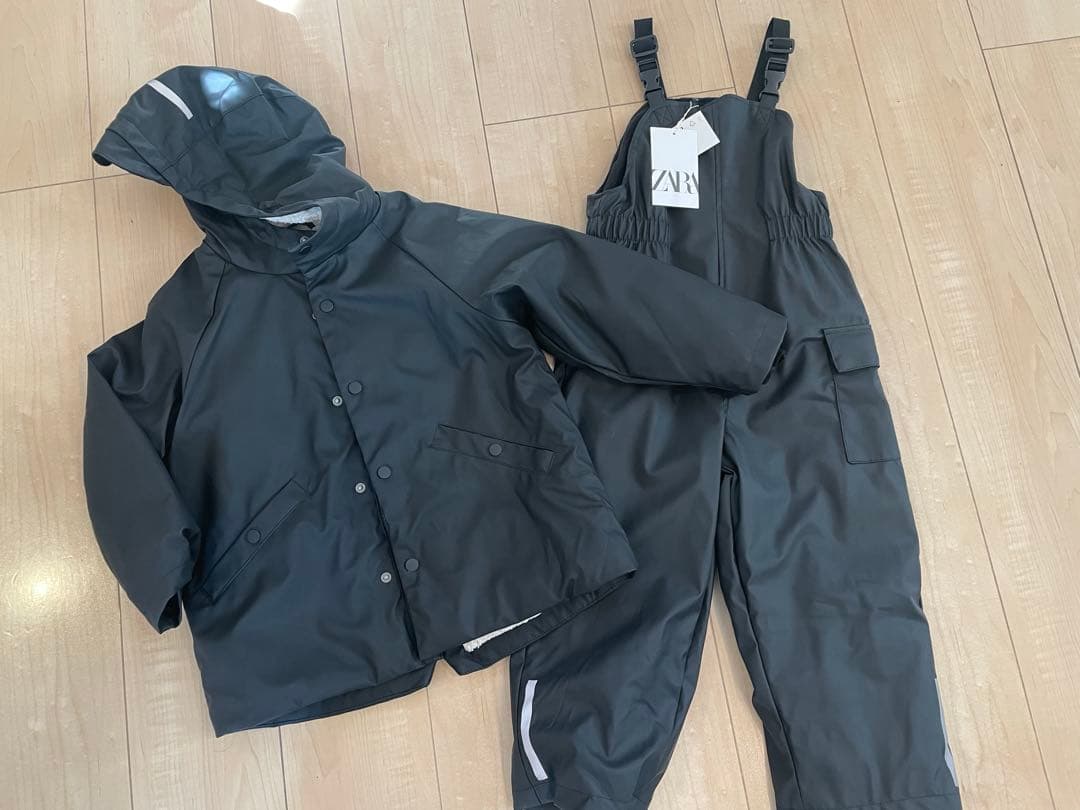 ZARAキッズ　スキーウエア