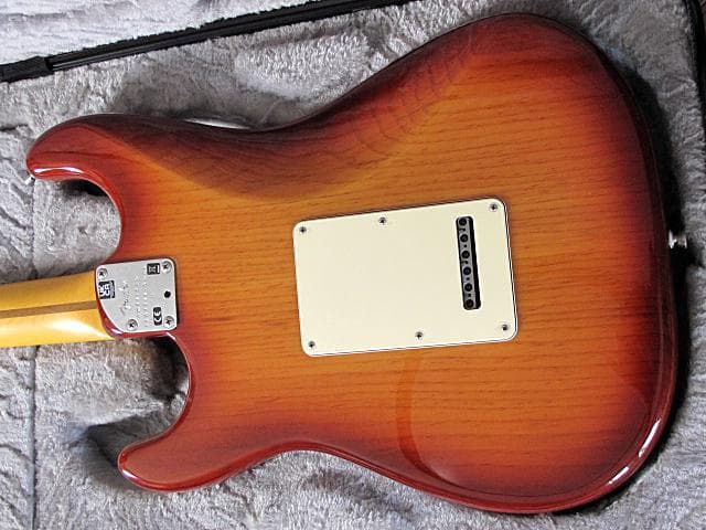 Fender American Professional II サンバースト