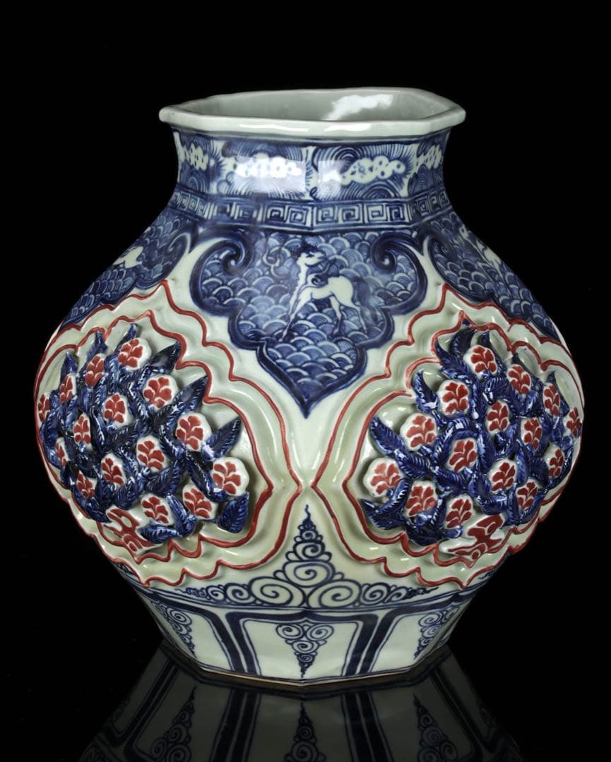 壺 中国古玩 青花釉裏紅透彫花弁麒麟紋壺 唐物 飾壺 花瓶 時代物 古美術 骨董