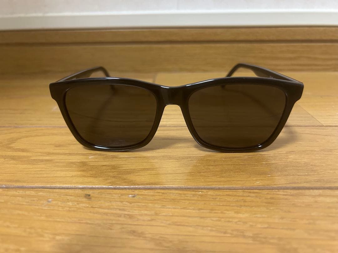 Saint Laurent ブラックサングラス