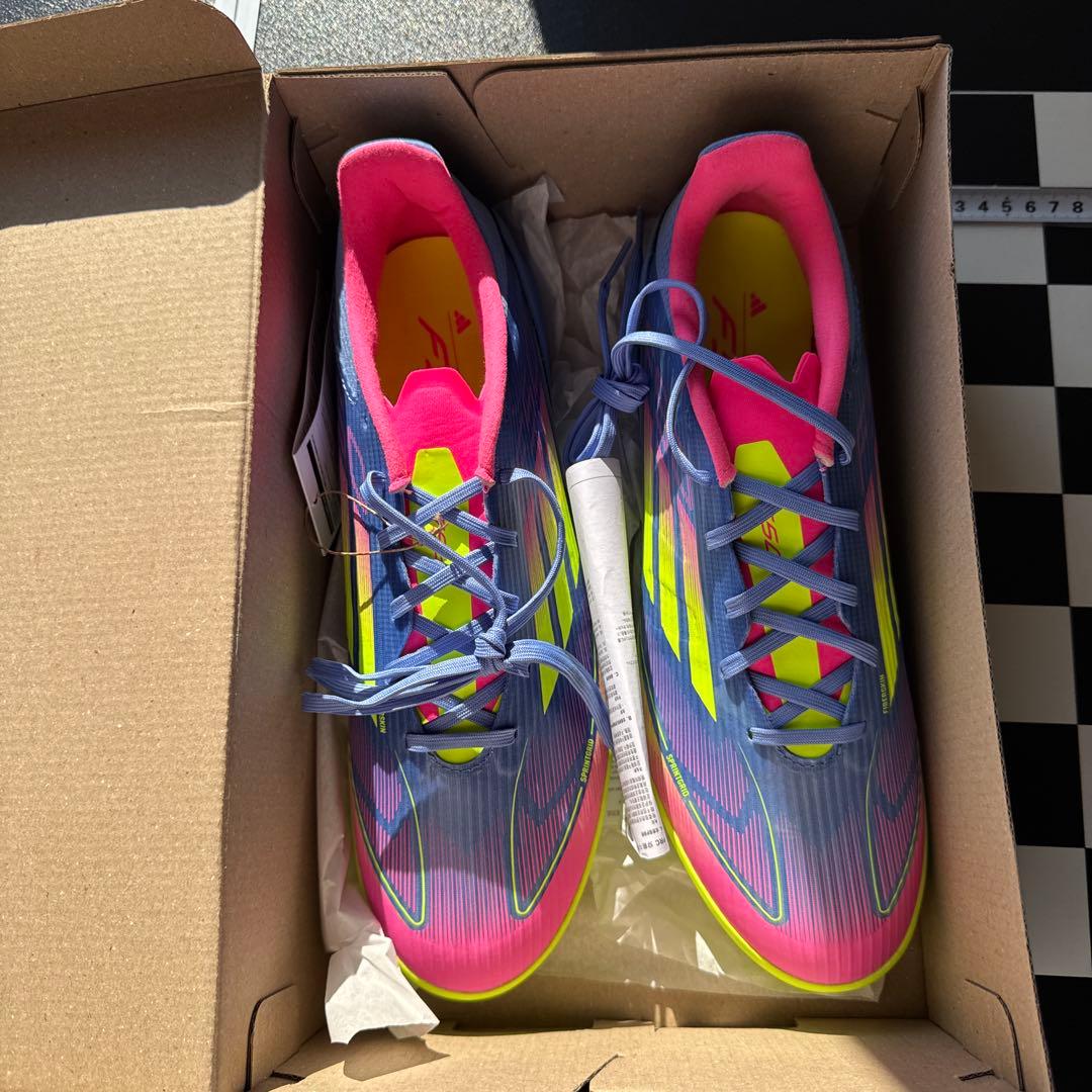 F50 League TF サッカーシューズ 11