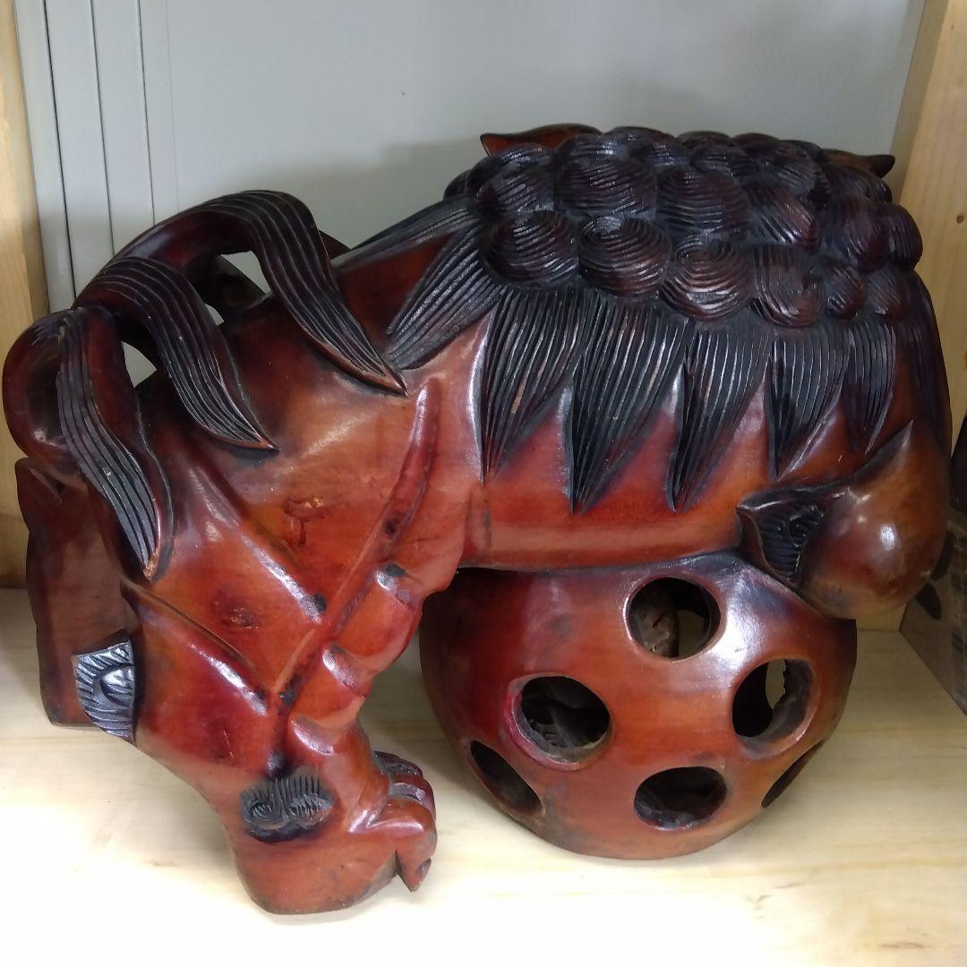 木製玉乗り獅子彫刻 　右玉乗り　①　厄除け