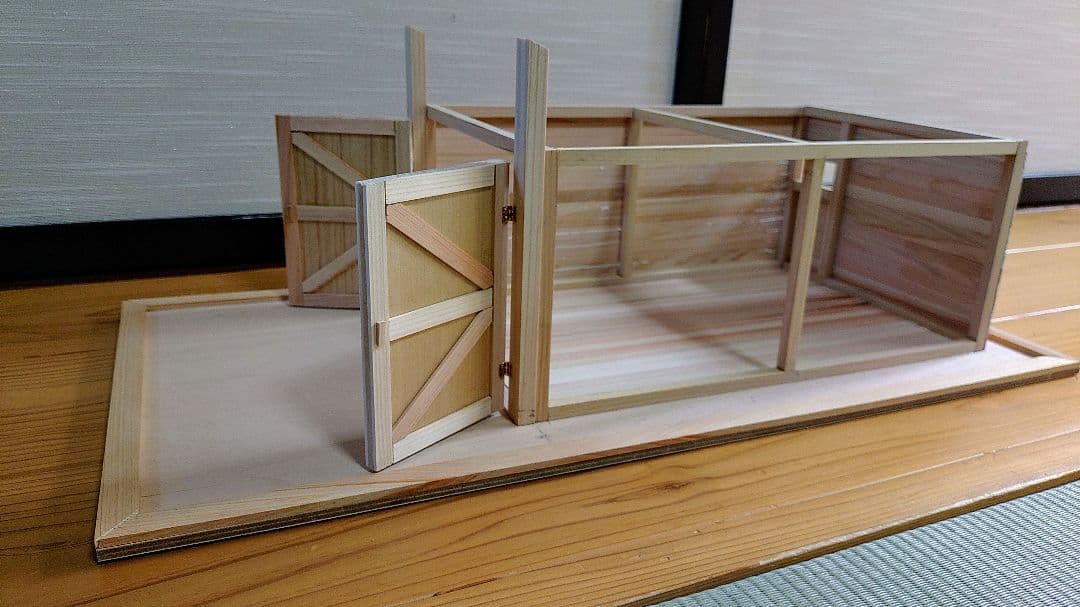 1/18　ジオラマ　ミニカー　ガレージ　車庫　納屋　ドールハウス　即購入禁止