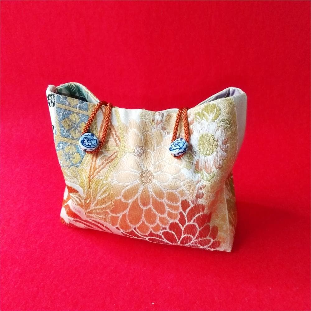 Toshi　純金泊　京洛の秋 貝桶と貝合わせ