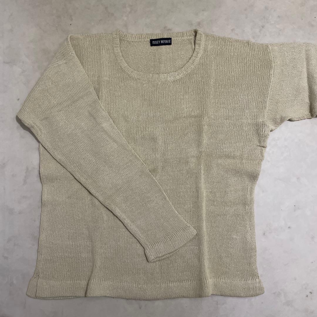 ISSEY MIYAKE ベージュ クルーネックシルクセーター